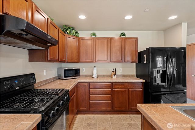 3197 Sheaser Way, Dupont, WA 98327