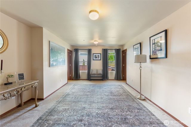 3197 Sheaser Way, Dupont, WA 98327