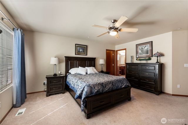 3197 Sheaser Way, Dupont, WA 98327