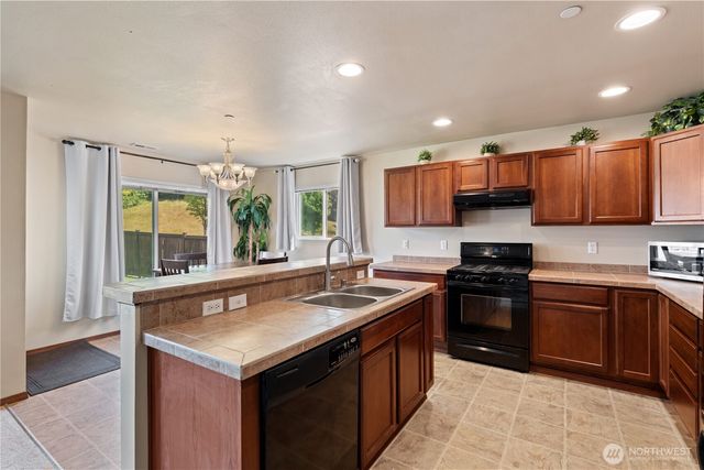 3197 Sheaser Way, Dupont, WA 98327