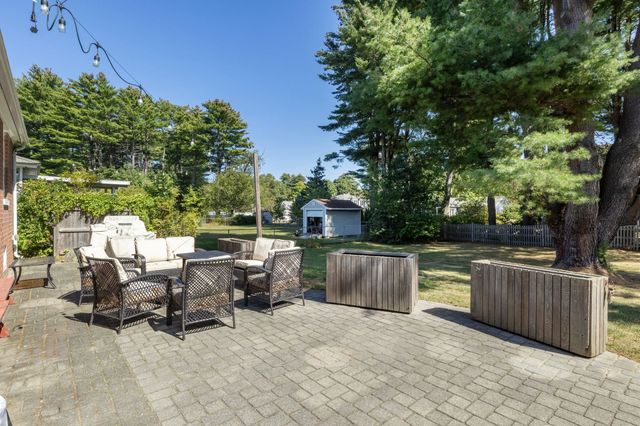 1935 Lafayette Road, Portsmouth, NH 03801