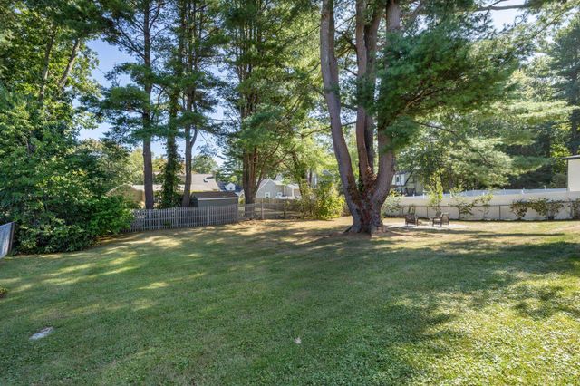 1935 Lafayette Road, Portsmouth, NH 03801