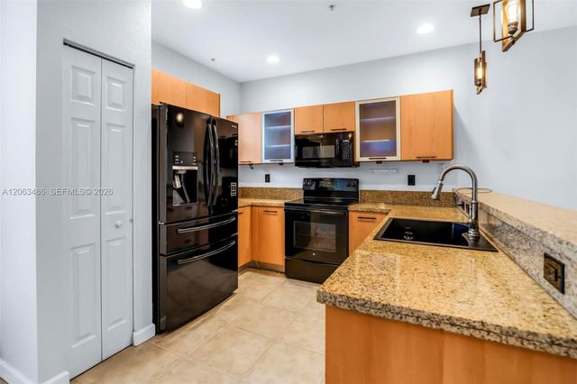 2516 SW 14th Ave 403, Fort Lauderdale, FL 33315