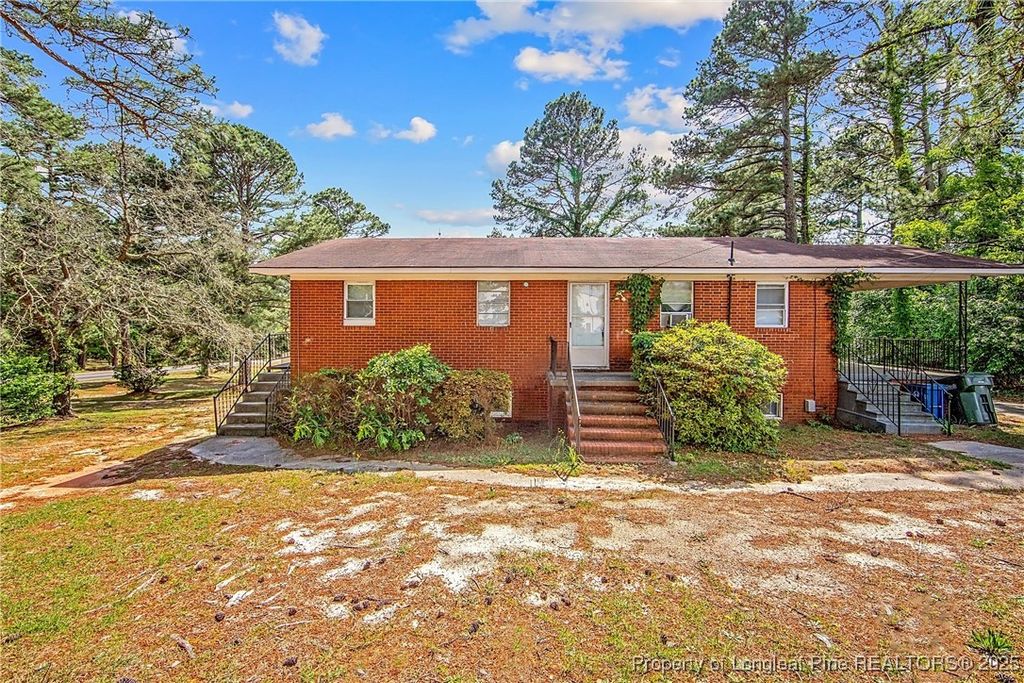 4305 Rosehill Road, Fayetteville, NC 28311