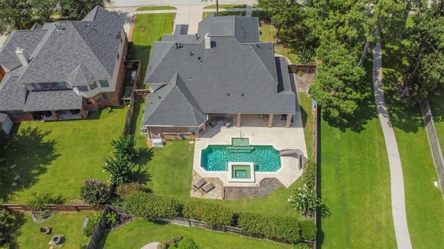 18303 Enchanted Rock Trail, Humble, TX 77346