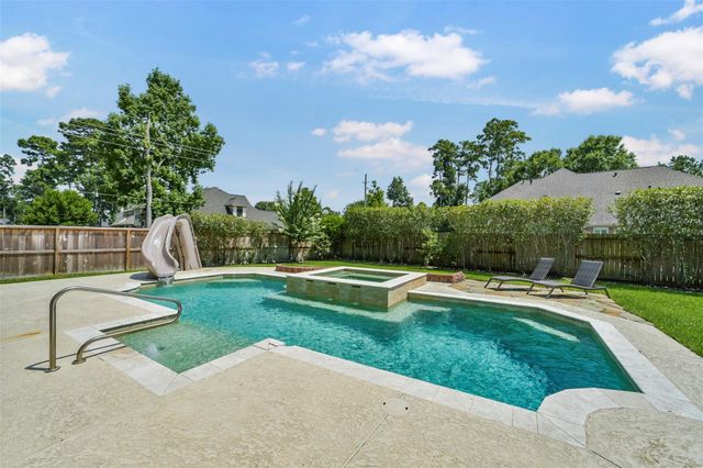 18303 Enchanted Rock Trail, Humble, TX 77346