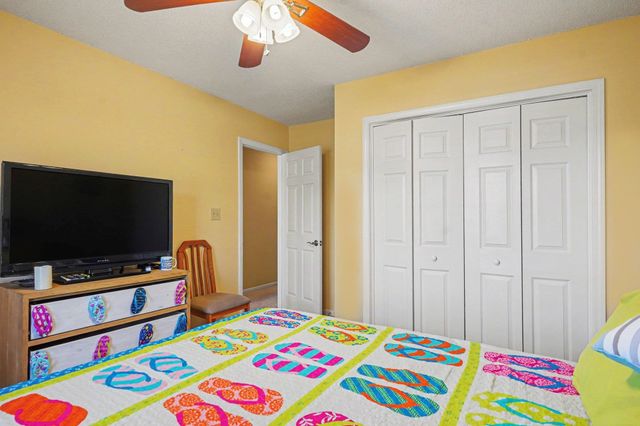 673 Bluebird Ln., Murrells Inlet, SC 29576