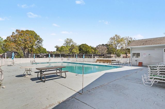 673 Bluebird Ln., Murrells Inlet, SC 29576