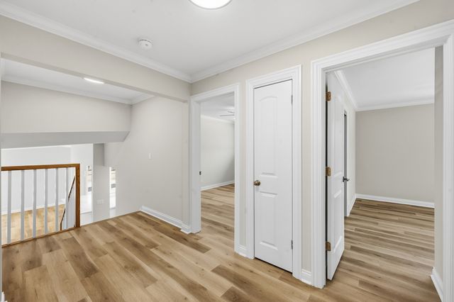 703 W Man A Wa Trail, Mount Prospect, IL 60056