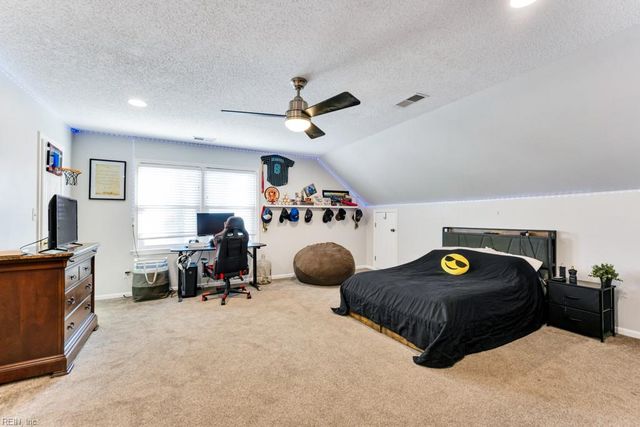 1016 Outlands WAY, Virginia Beach, VA 23456