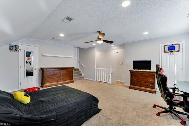 1016 Outlands WAY, Virginia Beach, VA 23456