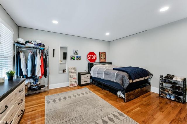 1016 Outlands WAY, Virginia Beach, VA 23456