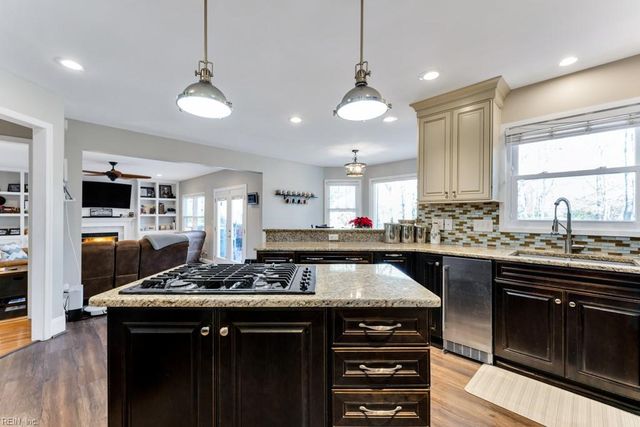 1016 Outlands WAY, Virginia Beach, VA 23456