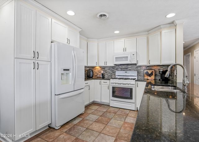 114 NW 16th Street, Oak Island, NC 28465