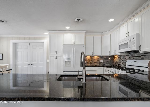 114 NW 16th Street, Oak Island, NC 28465