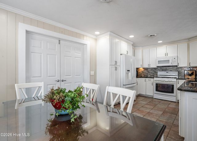 114 NW 16th Street, Oak Island, NC 28465