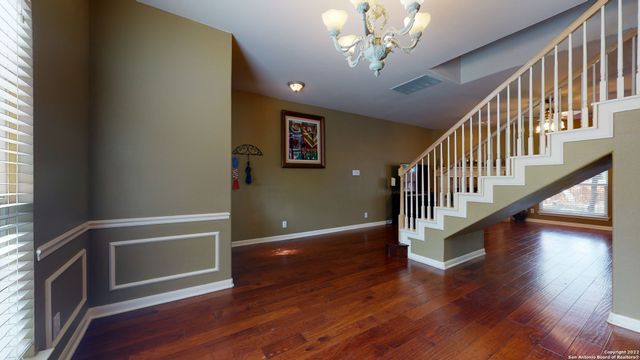 18 ANDOVER CREEK DR, San Antonio, TX 78254