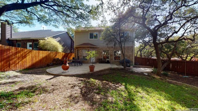 18 ANDOVER CREEK DR, San Antonio, TX 78254