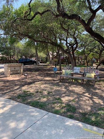 18 ANDOVER CREEK DR, San Antonio, TX 78254
