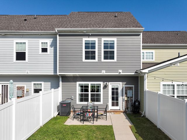 1032 Carraway Ln, Spring Hill, TN 37174