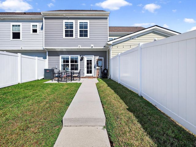 1032 Carraway Ln, Spring Hill, TN 37174