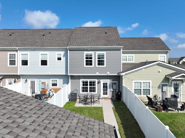 1032 Carraway Ln, Spring Hill, TN 37174