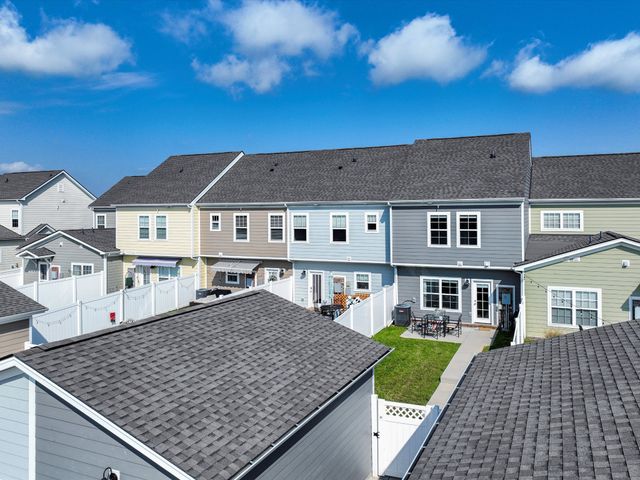 1032 Carraway Ln, Spring Hill, TN 37174