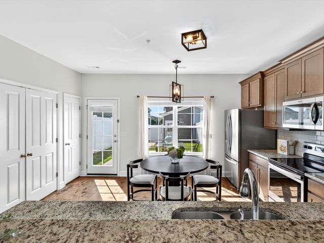 1032 Carraway Ln, Spring Hill, TN 37174