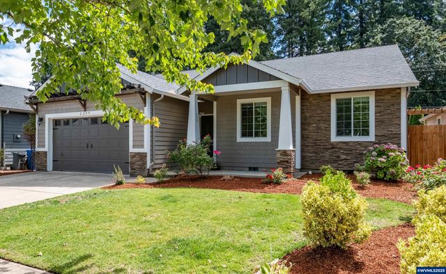 2249 Equestrian Lp S, Salem, OR 97302