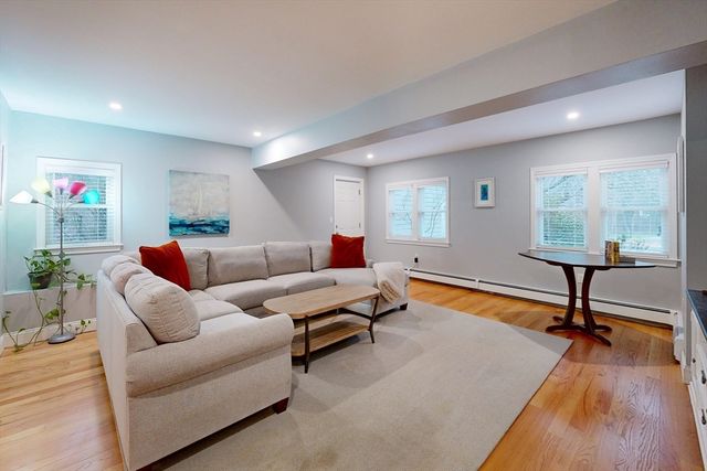 29 Evergreen Way, Medfield, MA 02052