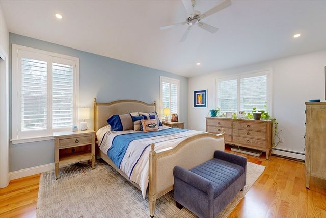 29 Evergreen Way, Medfield, MA 02052