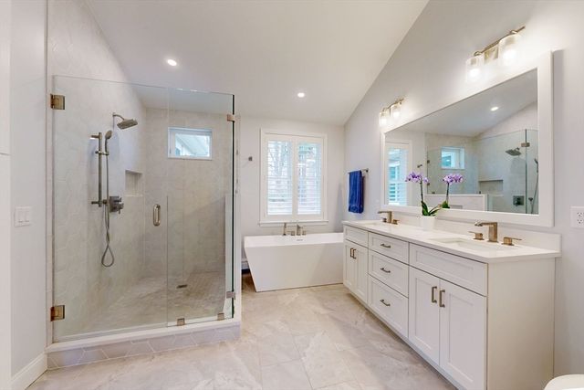 29 Evergreen Way, Medfield, MA 02052