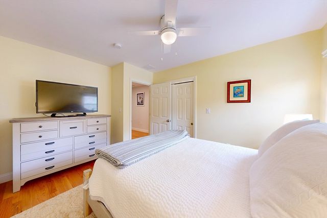 29 Evergreen Way, Medfield, MA 02052