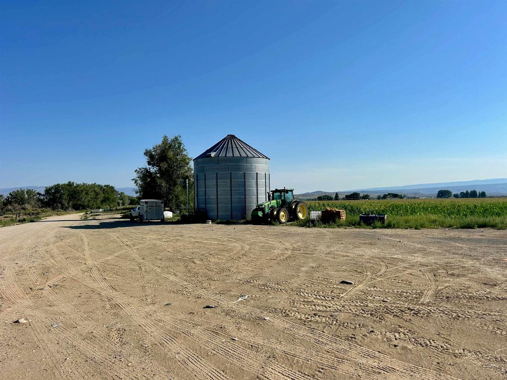 1135 Road 13, Lovell, WY 82431