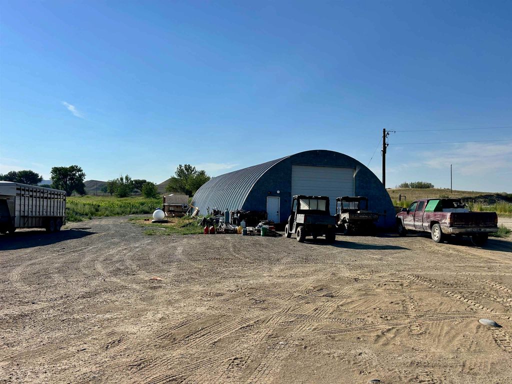 1135 Road 13, Lovell, WY 82431 photo 12