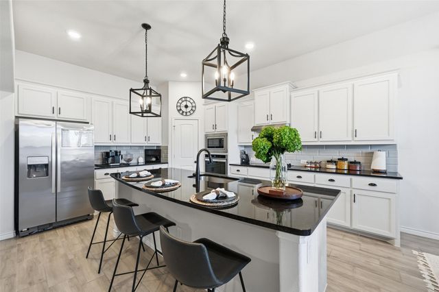 4425 Dandelion, Midlothian, TX 76065