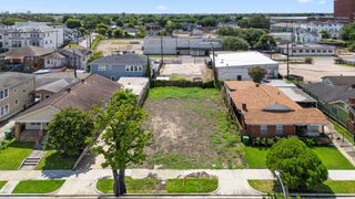305 Everton Street, Houston, TX 77003