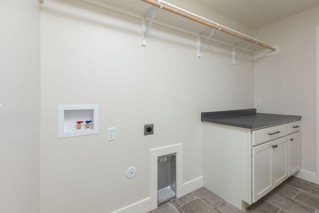 4509 ROYAL COUNTY RD, Columbia, MO 65201