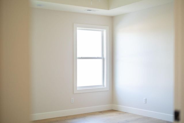 4509 ROYAL COUNTY RD, Columbia, MO 65201