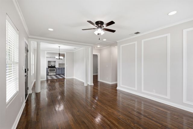 258 Spring Valley Circle, Azle, TX 76020