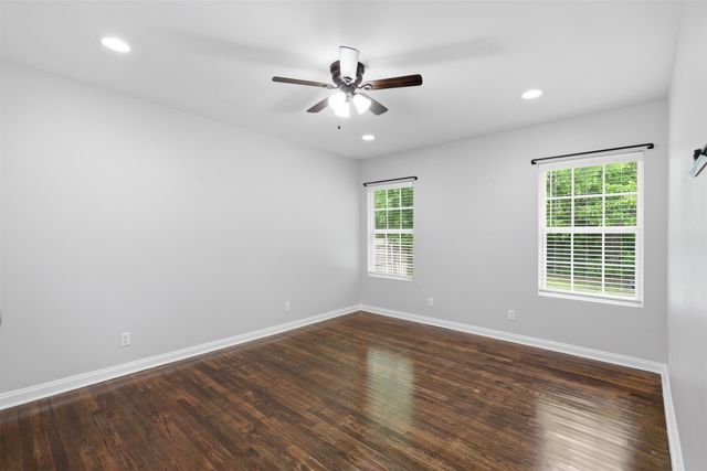 258 Spring Valley Circle, Azle, TX 76020