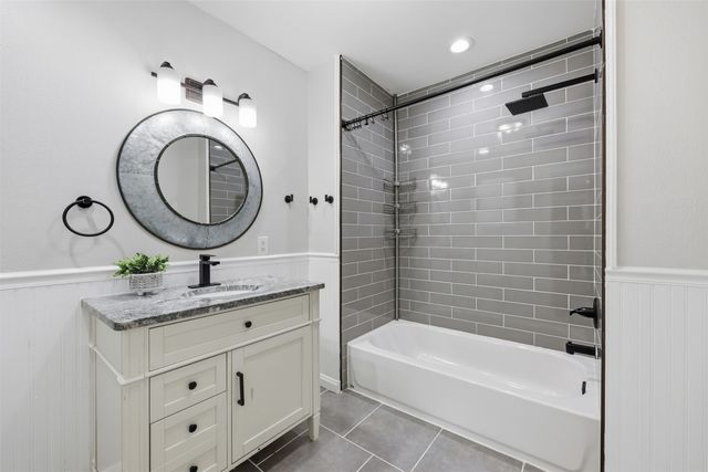 258 Spring Valley Circle, Azle, TX 76020