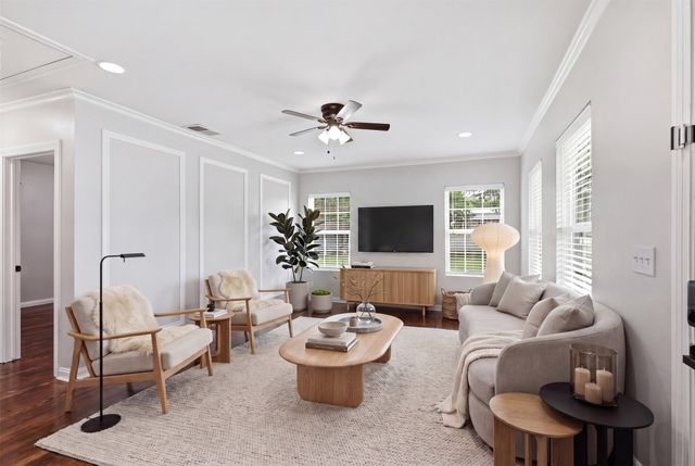 258 Spring Valley Circle, Azle, TX 76020