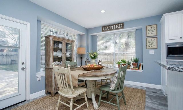 2 Sweet Birch Place, The Woodlands, TX 77382