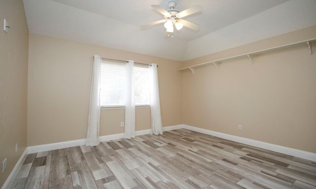 2 Sweet Birch Place, The Woodlands, TX 77382