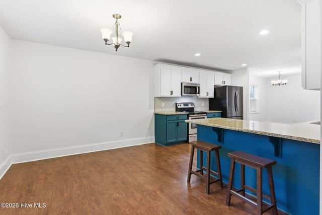 565 W Philadelphia Avenue, Pinebluff, NC 28373