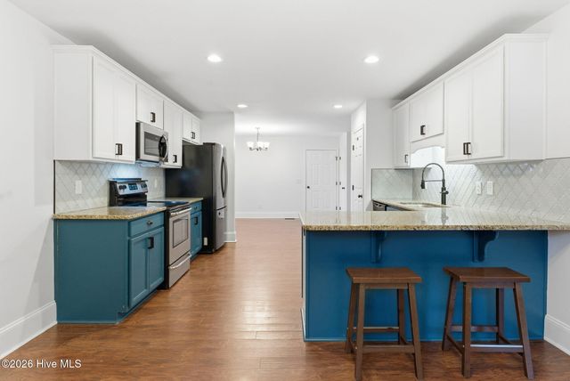 565 W Philadelphia Avenue, Pinebluff, NC 28373