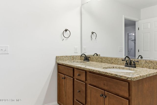 565 W Philadelphia Avenue, Pinebluff, NC 28373