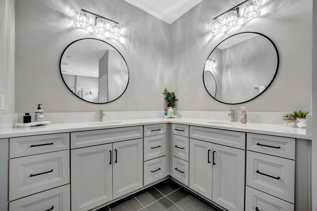 3549 SECLUDED COURT, Sarasota, FL 34240