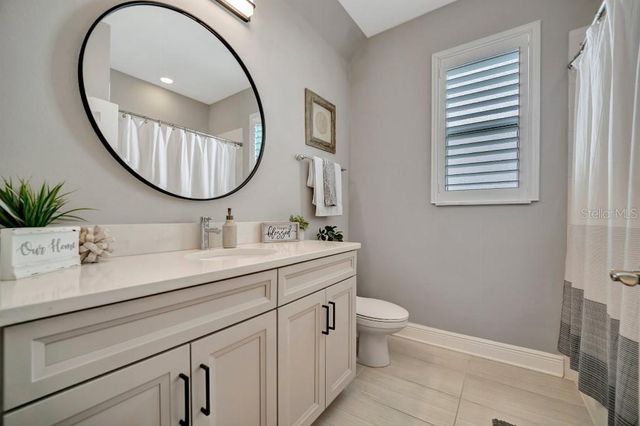 3549 SECLUDED COURT, Sarasota, FL 34240